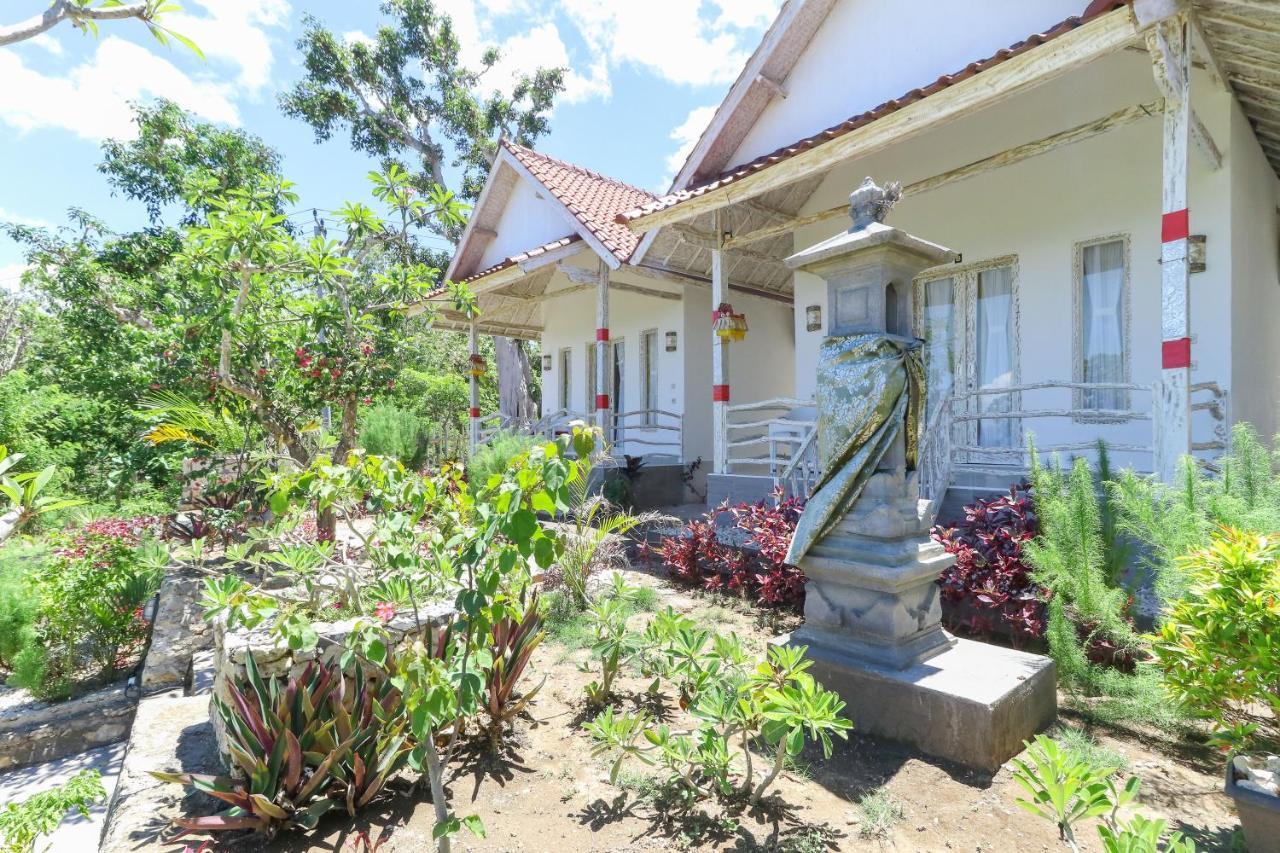 La Colina Bungalow Hotel Toyapakeh Ngoại thất bức ảnh