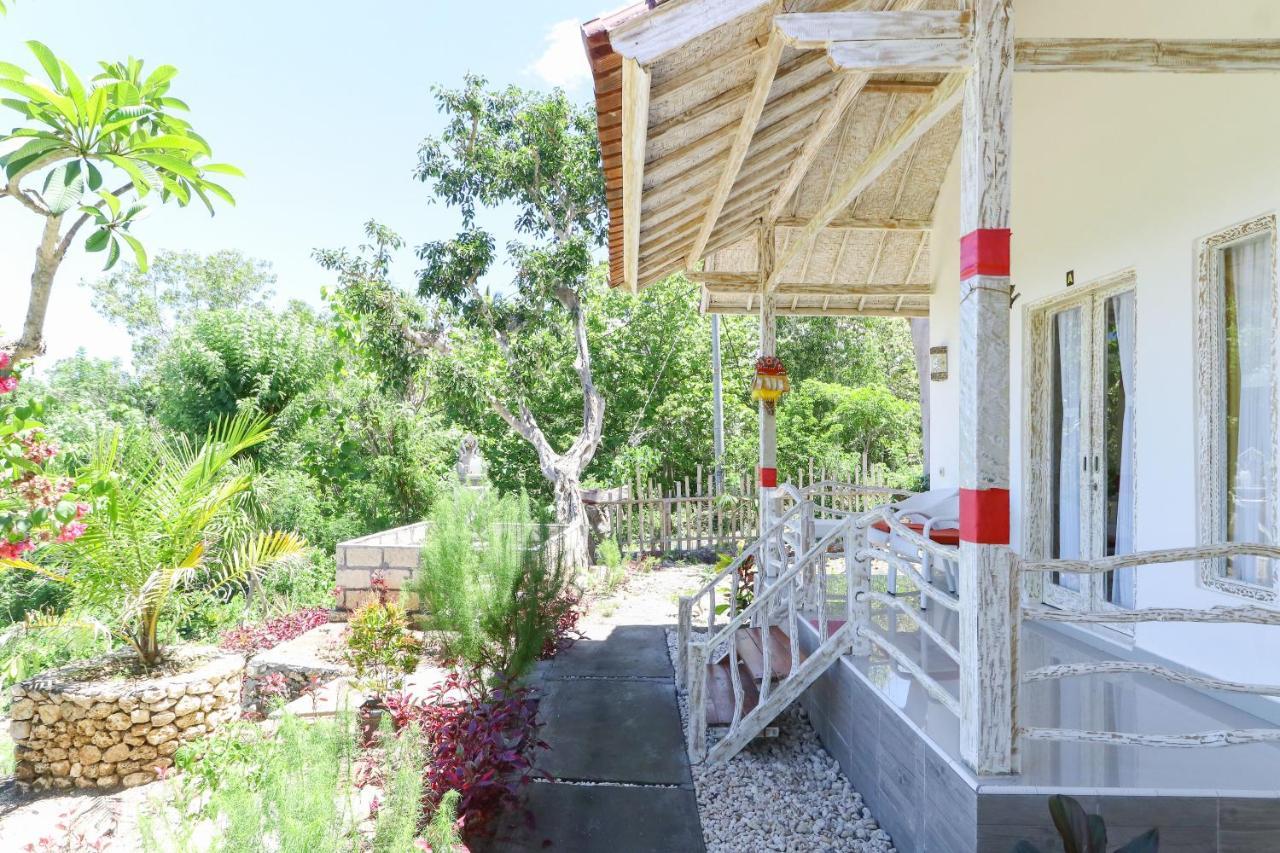 La Colina Bungalow Hotel Toyapakeh Ngoại thất bức ảnh